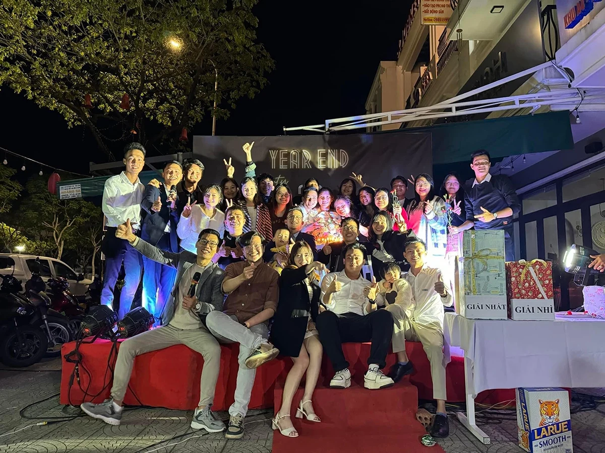 year end party auevn 3