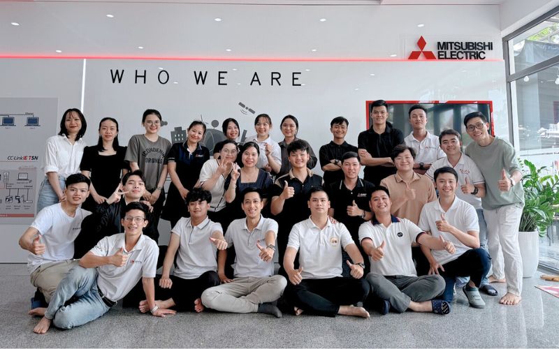 Hình 3 - Vinh dự các cá nhân xuất sắc